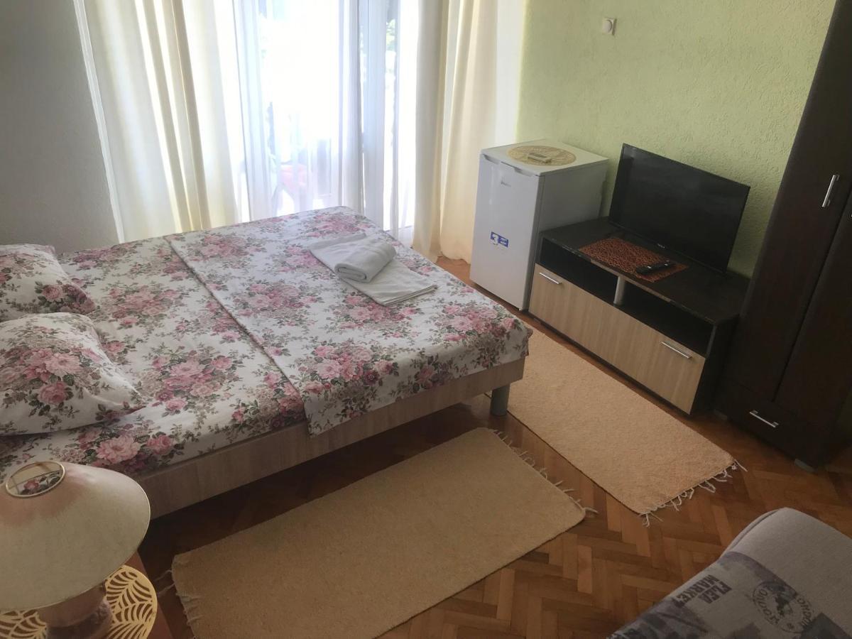Tina Rooms Ulcinj Exterior foto